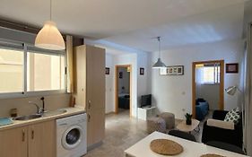 Central Apartment With Patio By Wayra Tarifa